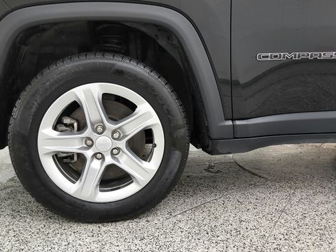 Used 2024 Jeep Compass Sport AWD/4WD image 37