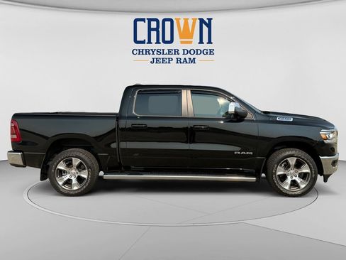 Used 2023 RAM 1500 Laramie AWD/4WD image 2