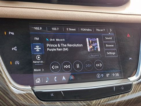 Used 2022 Cadillac XT6 Sport w/ Platinum Package image 19