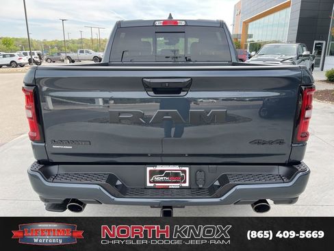 New 2026 RAM 1500 Laramie AWD/4WD image 17