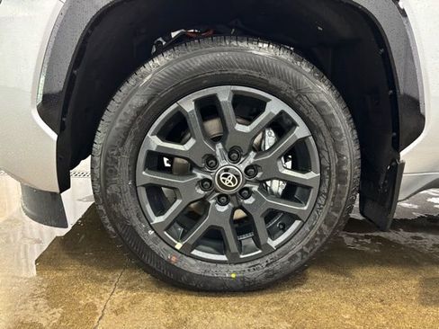 New 2026 Toyota Sequoia Platinum AWD/4WD image 27