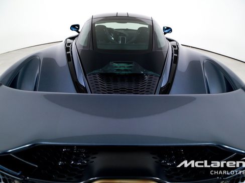 Used 2025 McLaren 750S RWD image 21