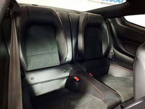 Used 2019 Ford Mustang GT Premium w/ Equipment Group 401A RWD image 11