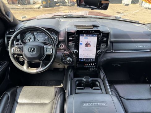 Used 2022 RAM 1500 Limited AWD/4WD image 2