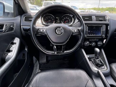 Used 2016 Volkswagen Jetta SEL image 8