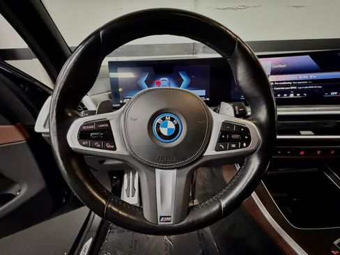 Used 2024 BMW X5 xDrive50e w/ Executive Package AWD/4WD image 29