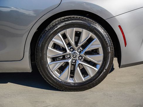 Certified 2022 Toyota Mirai XLE image 6