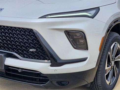 New 2025 Buick Enclave Sport Touring w/ Super Cruise Package image 7