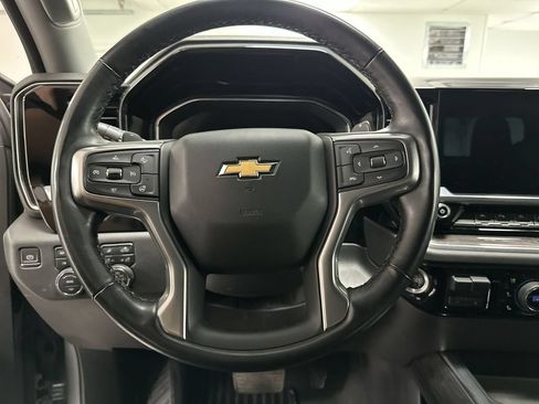 Used 2023 Chevrolet Silverado 1500 LTZ w/ LTZ Convenience Package II AWD/4WD image 15