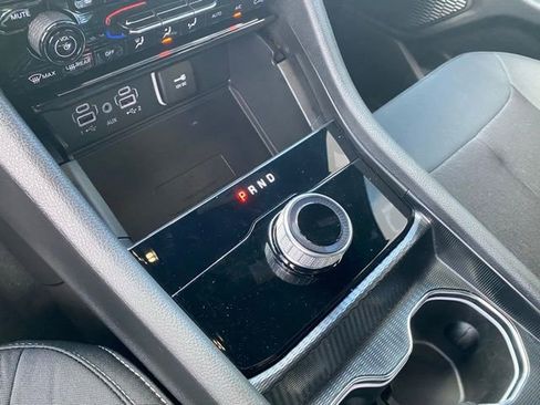 Used 2025 Jeep Grand Cherokee Laredo X w/ Luxury Tech Group I image 23