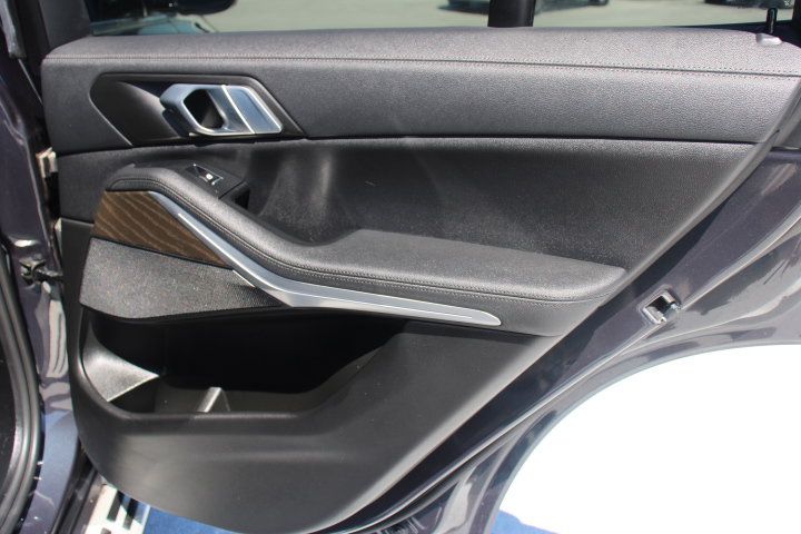 Used 2022 BMW X5 sDrive40i RWD image 18
