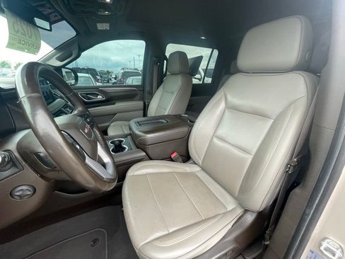 Used 2021 GMC Yukon XL SLT w/ SLT Premium Package AWD/4WD image 20