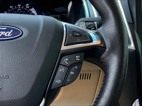 Used 2021 Ford Edge Titanium AWD/4WD image 24