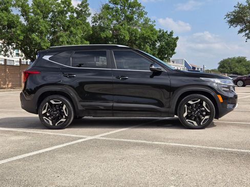 Used 2024 Kia Seltos SX AWD/4WD image 3