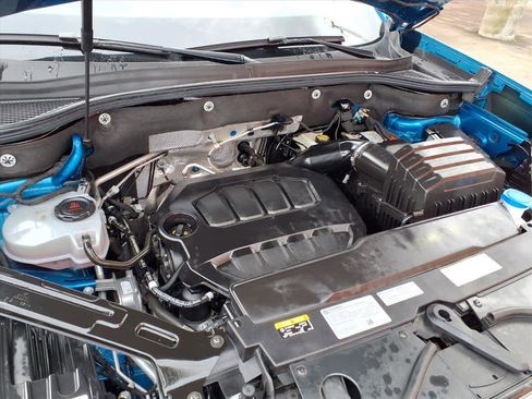 Used 2024 Volkswagen Atlas Cross Sport SE image 25