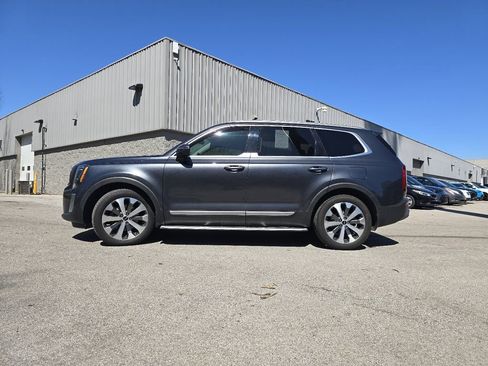 Used 2022 Kia Telluride S AWD/4WD image 15