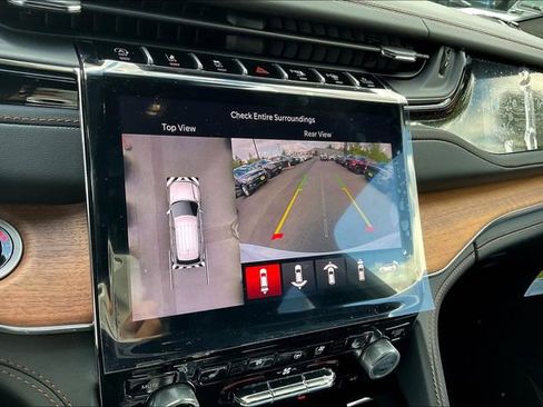 New 2025 Jeep Grand Cherokee Summit image 20