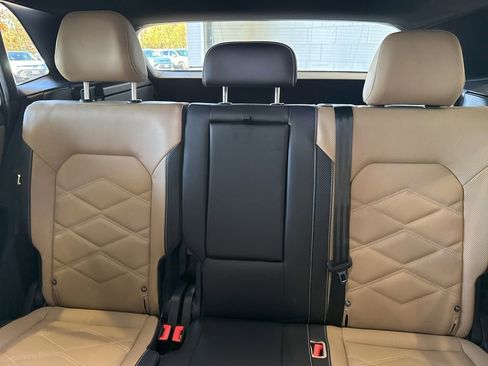 New 2026 Volkswagen Atlas Cross Sport SE image 14