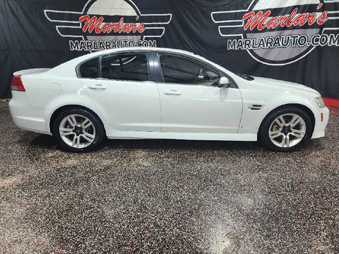Used 2009 Pontiac G8 w/ Premium Package image 8