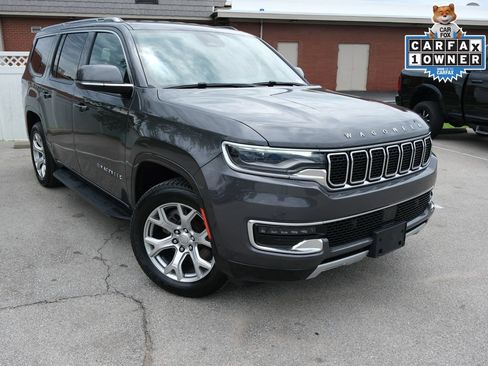 Used 2022 Jeep Wagoneer Series II AWD/4WD image 1