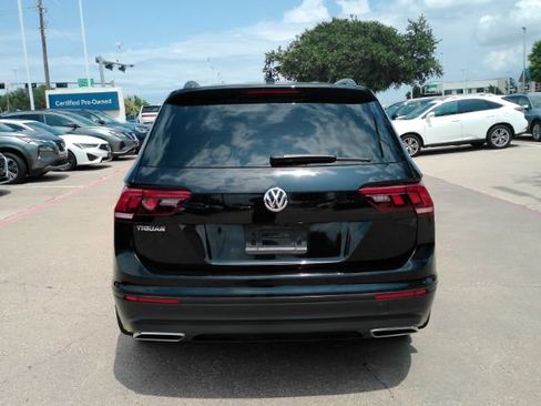 Used 2021 Volkswagen Tiguan S FWD image 10