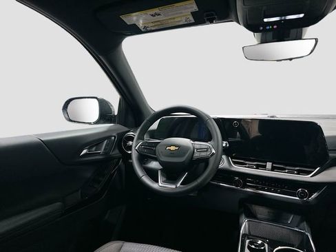 New 2026 Chevrolet Equinox LT w/ Safety and Technology Package FWD image 25