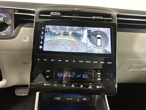 Certified 2023 Hyundai Tucson Limited FWD image 24