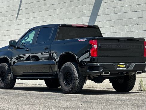 Used 2025 Chevrolet Silverado 1500 LT Trail Boss w/ LPO, Dark Essentials Package AWD/4WD image 6