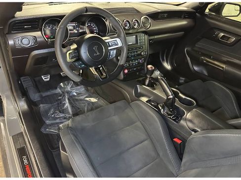 Used 2018 Ford Mustang Shelby GT350 RWD image 19
