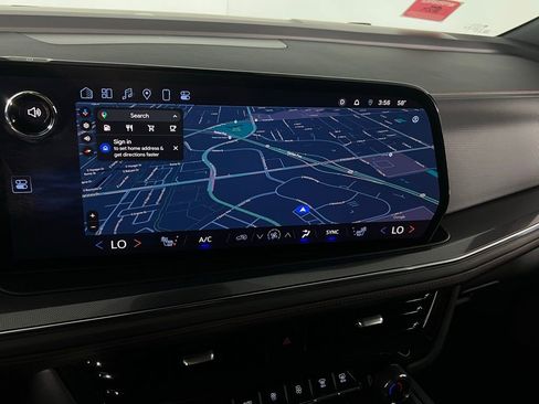 Used 2025 Chevrolet Suburban RST image 20