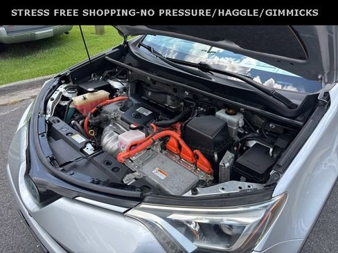 Used 2016 Toyota RAV4 Limited image 11