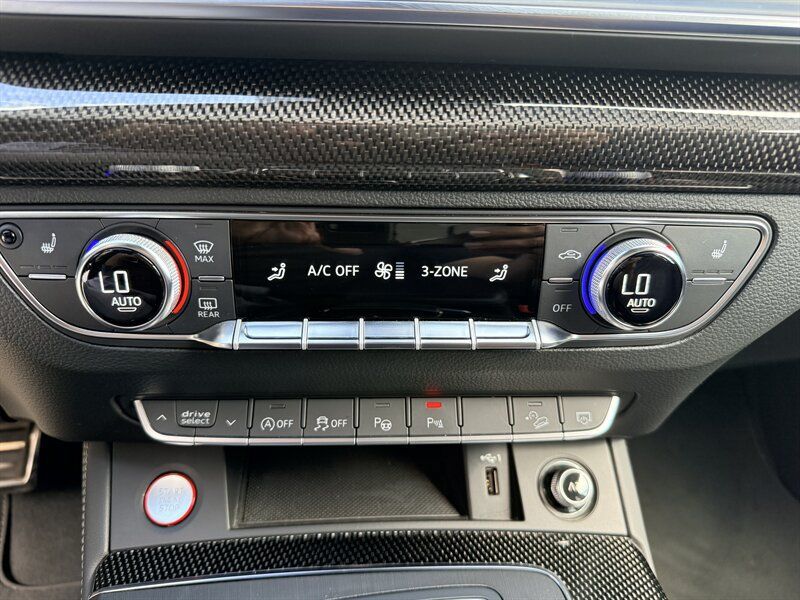 Used 2020 Audi SQ5 Prestige w/ Prestige Package AWD/4WD image 16