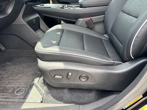 New 2026 Buick Enclave Sport Touring w/ Power Package FWD image 19