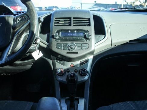 Used 2012 Chevrolet Sonic LT image 17