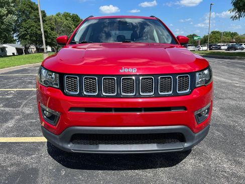 Used 2018 Jeep Compass Latitude w/ Popular Equipment Group AWD/4WD image 9