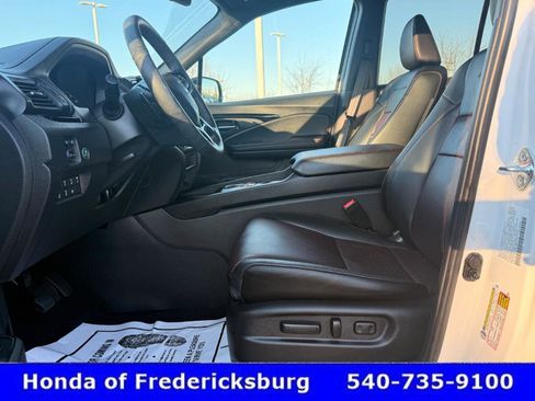 Used 2025 Honda Ridgeline Black Edition image 24