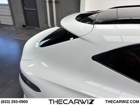 Used 2021 Aston Martin DBX AWD/4WD image 46
