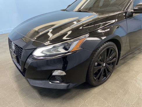 Used 2022 Nissan Altima 2.5 SR w/ Midnight Edition Package image 45