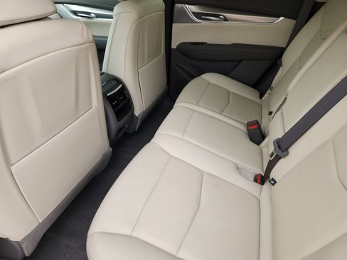 Used 2023 Cadillac XT5 Premium Luxury image 30