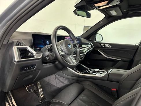 Used 2024 BMW X5 xDrive40i w/ M Sport Package AWD/4WD image 9