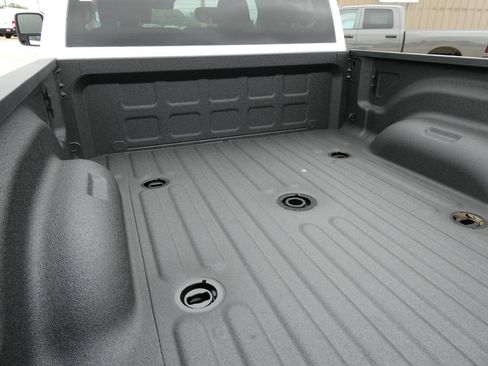 New 2026 RAM 2500 Big Horn AWD/4WD image 7