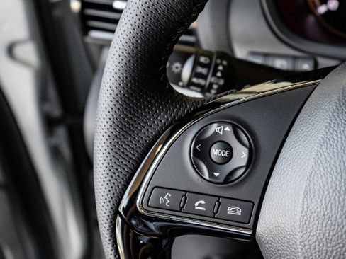 New 2025 Mitsubishi Eclipse Cross Black Edition image 8