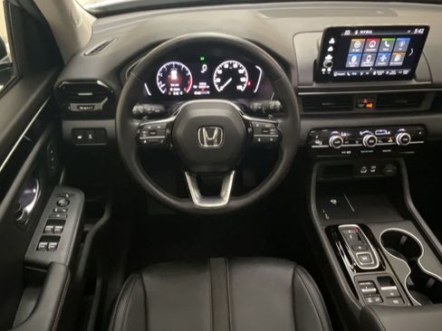 Used 2023 Honda Pilot Touring image 42