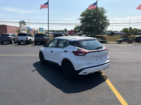 Used 2024 Nissan Kicks S FWD image 5