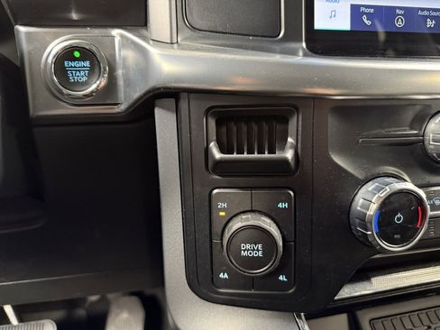 Used 2023 Ford F150 Lariat w/ Equipment Group 502A High image 22