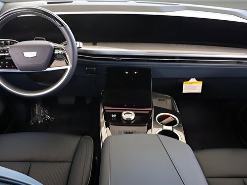 New 2025 Cadillac Escalade IQ Luxury 2 w/ LPO, Radiant Package image 13