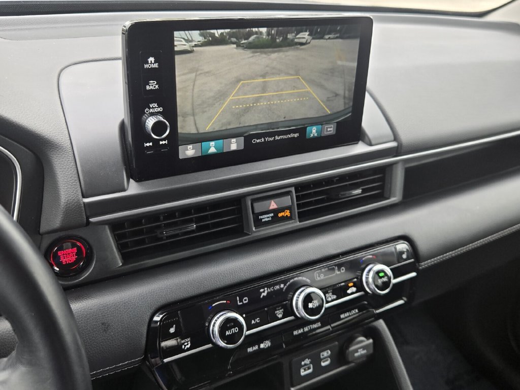 Used 2023 Honda Pilot Touring image 22