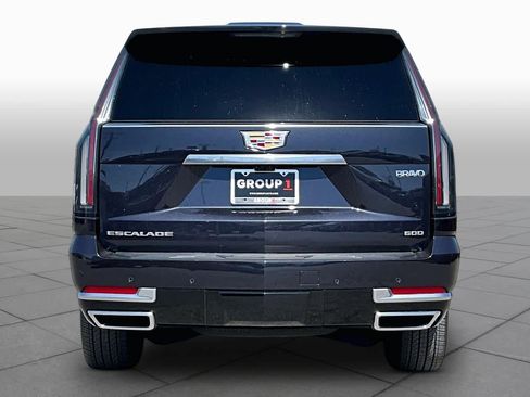 Used 2026 Cadillac Escalade ESV Luxury w/ Touring Package AWD/4WD image 5