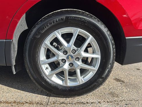 Used 2023 Chevrolet Equinox LT image 42