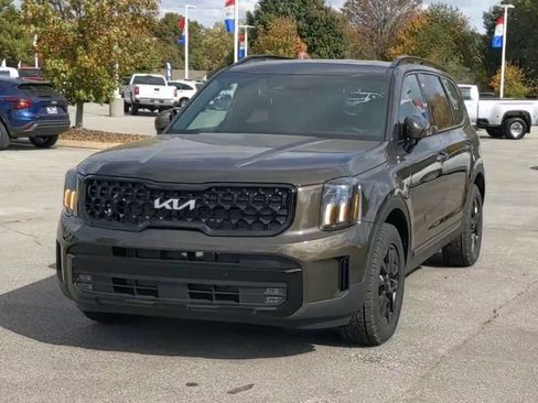 Used 2024 Kia Telluride SX X-Pro AWD/4WD image 3
